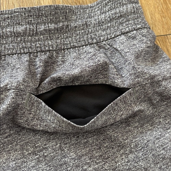 Lululemon Drawstring Shorts - Picture 5 of 5